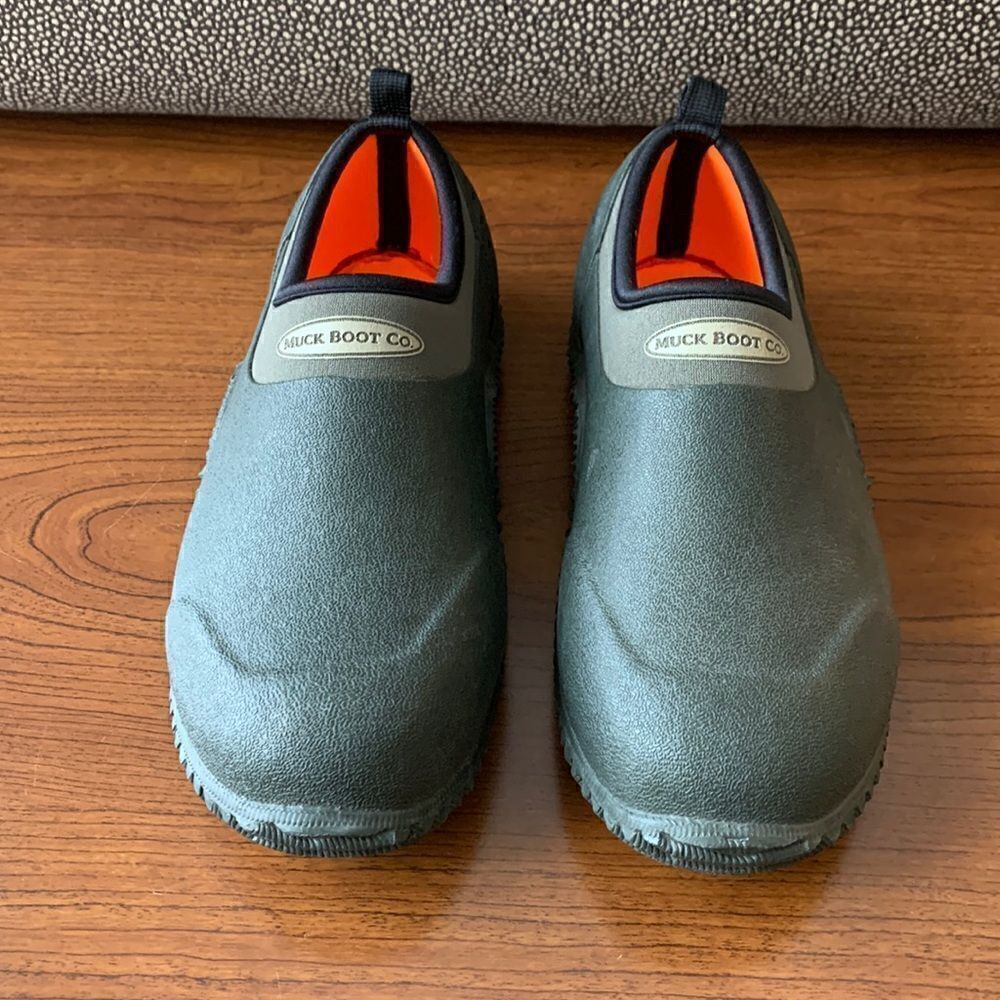 MUCK ankle booties, like new, maybe worn once, women’s size 5/ 5.5
